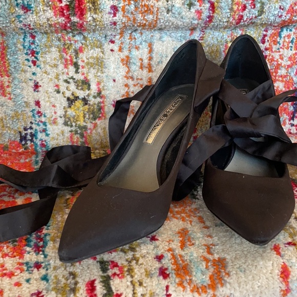 AUDREY BROOKE Black Satin Pumps Ribbon Ankle TieUp - Picture 2 of 2